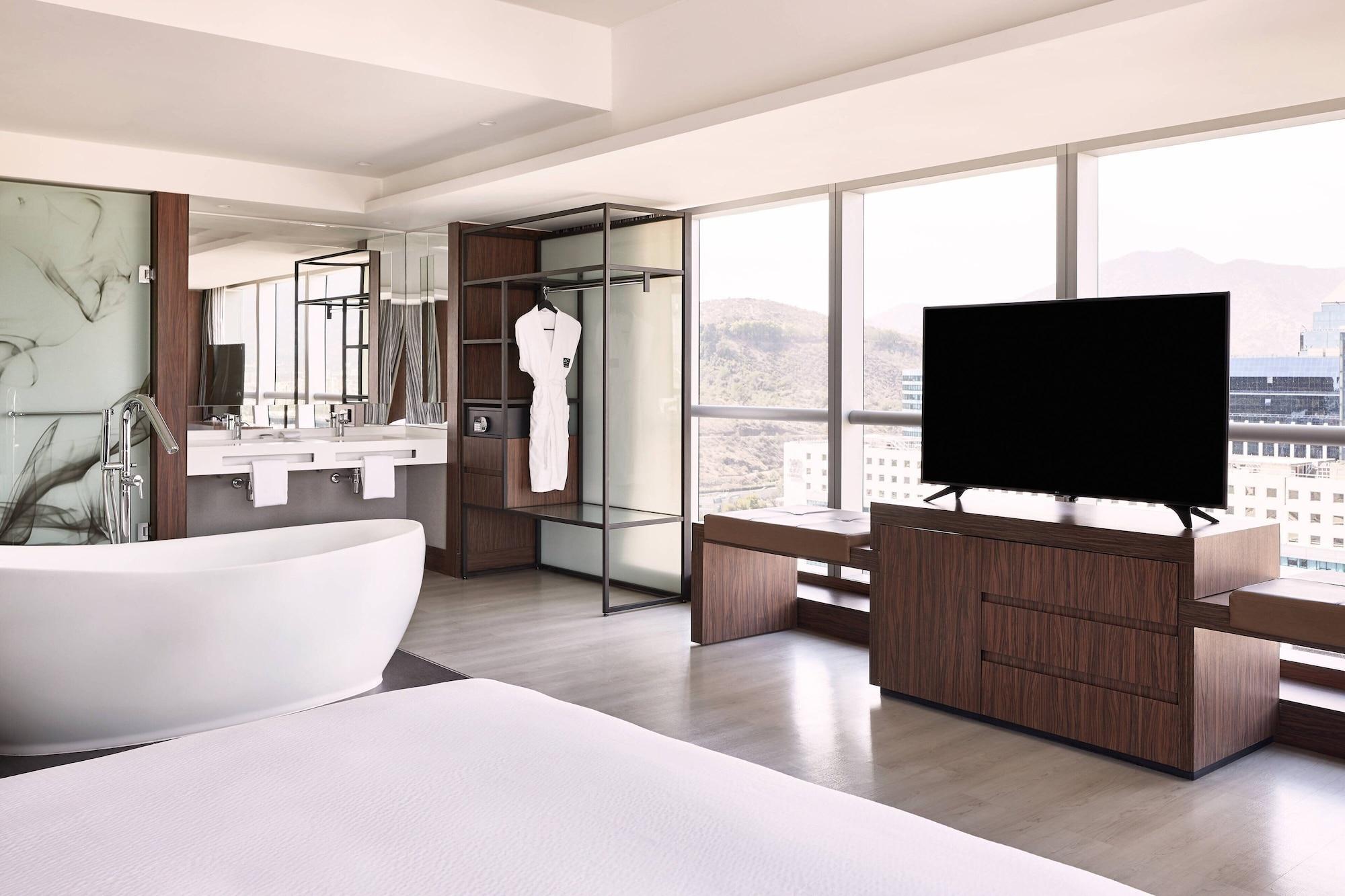 Ac Hotel By Marriott Santiago Cenco Costanera Exterior photo